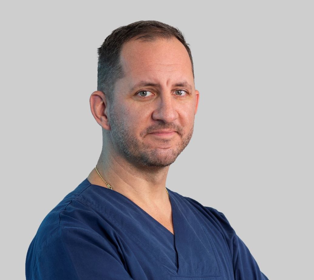 Houra-siva-pozadina-manja-e1674825504229